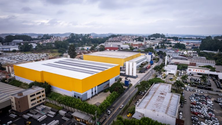 009_AZELIS_VOGLER EMPR 2025